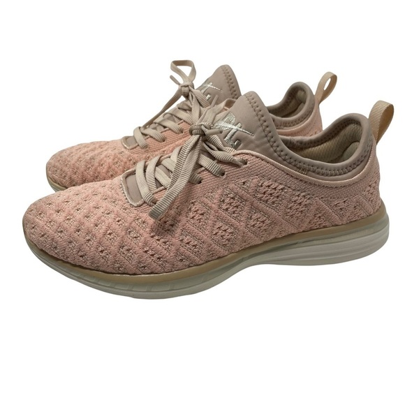 APL Techloom Phantom Blush Cream Lightweight Sneakers Size 6 - Picture 1 of 12